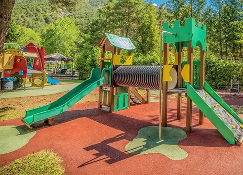 Camping Domaine de l'Ubaye, 5* - 10