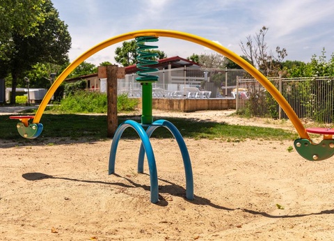 Camping Le Château de Galaure, 4* - 35