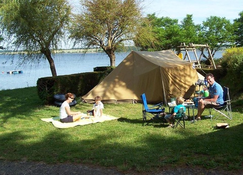 Camping Sites et Paysages - Beau Rivage, 4* - 44