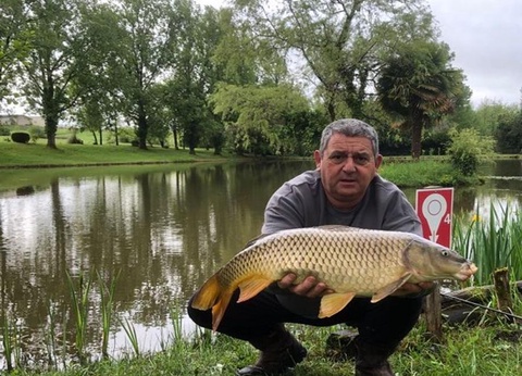 Camping les Etangs du Plessac 4* - 37