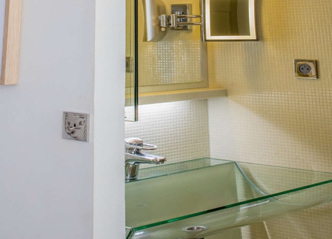 Escapade romantique avec lovebox et champagne au coeur de Nantes - 4* - 11