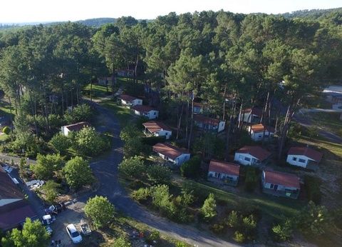 Camping Domaine des Grands Pins 4* - 10