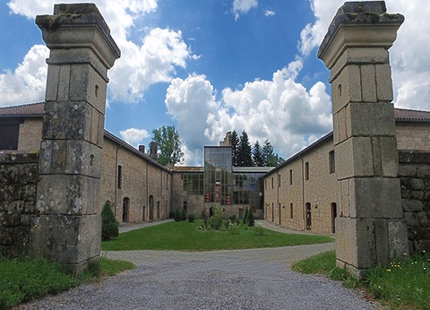VVF Château sur la Vienne Lac de Vassivière 3* - 17