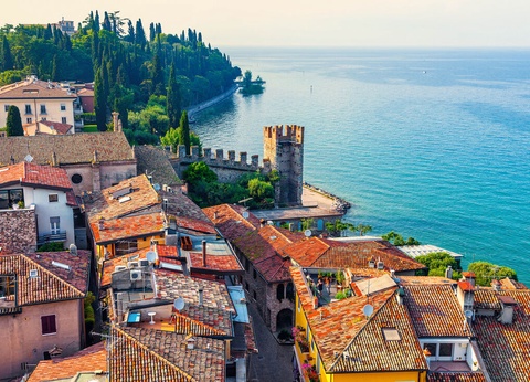 Autotour La Région des Lacs du Nord 3/4* - 10