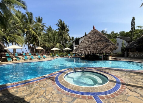 Hôtel Pinewood beach and resort 4* - 6
