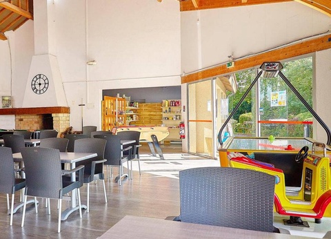 Camping Les Terrasses du Lac, 4* - 13