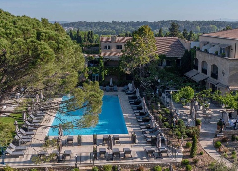 Séjour luxe et détente près de Saint Rémy de Provence - 5* - 2