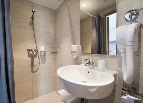 Hôtel Thalassa 3* ( avec vols réguliers ) - 5