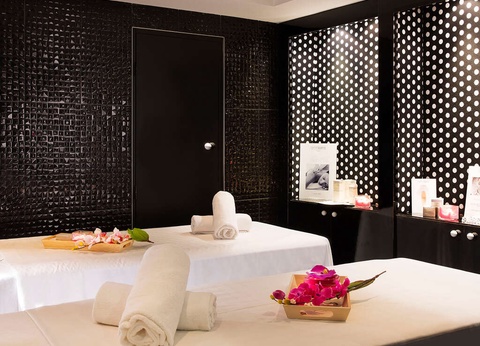 Week-end détente à Paris à deux pas de la Tour Eiffel - 4* - 25