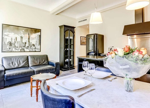Séjour tout confort dans un appartement design à Cannes - 3* - 7