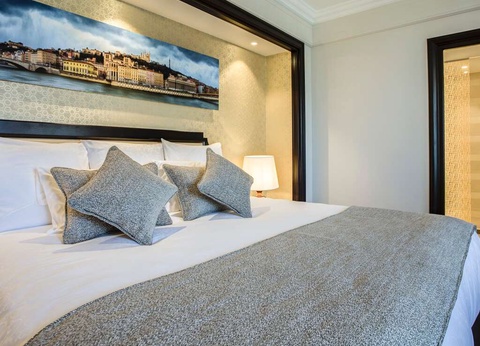 Escapade citadine avec vue panoramique à Lyon - 5* - 10