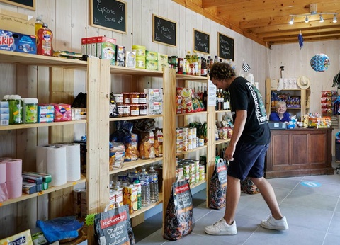 Camping L'Etang du Pays Blanc, 4* - 64