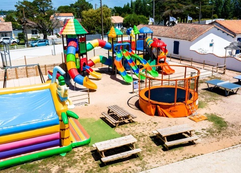 OFFRE CHOC - Camping Les Violettes 4* - 11