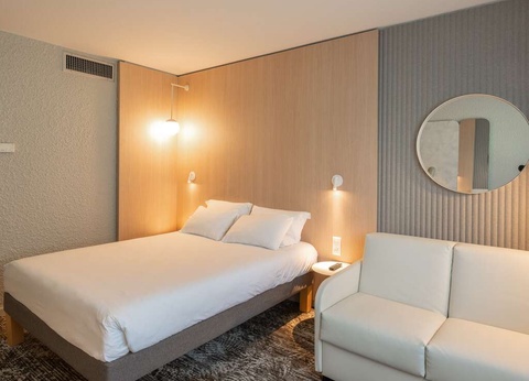 Cadre calme et reposant près de Mâcon - 4* - 53