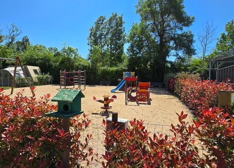 Camping Les Mancellieres, 4* - 10