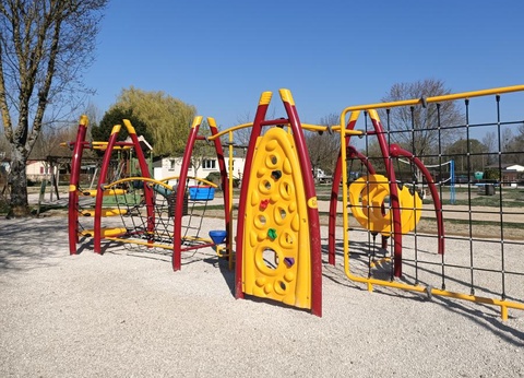 Camping Les Bords de Loue, 3* - 23