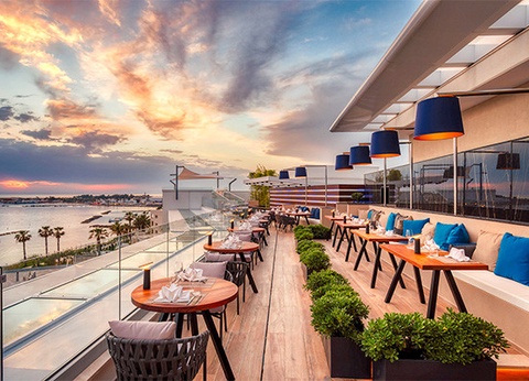 Club Amavi Made For Two ***** - 15