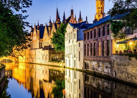 Escapade avec promenade en bateau dans le centre historique de Bruges - 4* - 21