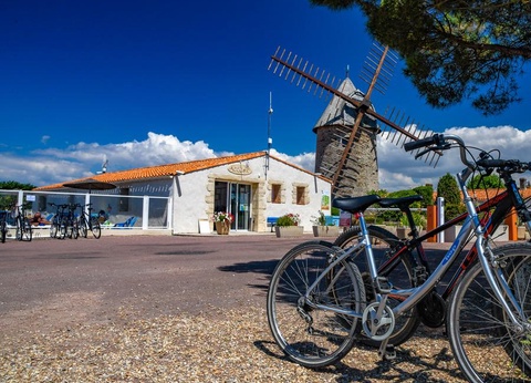 Camping Le Moulin de la Salle, 4* - 17