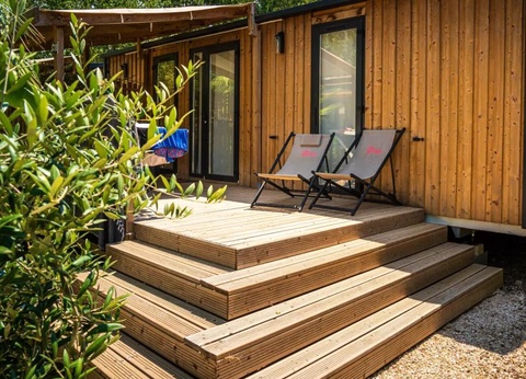 Camping Le Clos Virgile, 4* - 240