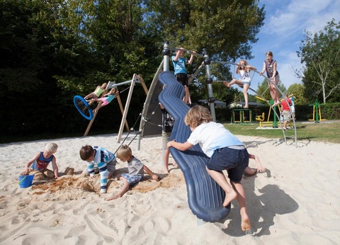 Camping Brantôme Peyrelevade, 4* - 32