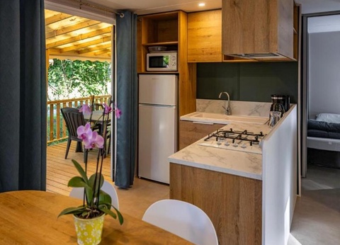 Flower Camping et Base de Loisirs de Rouffiac, 3* - 44