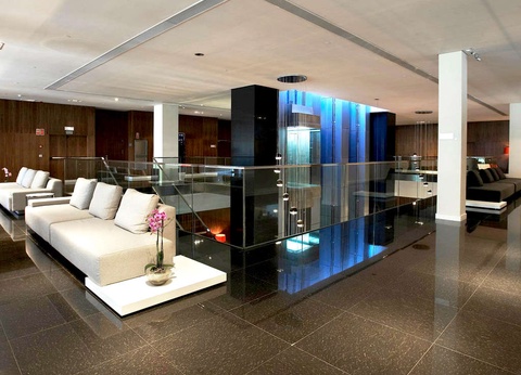 Reposez-vous à Valence dans un hôtel 4* moderne avec piscine et profitez du petit déjeuner inclus - 4* - 7