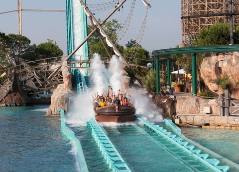 Profitez de deux jours d'amusement et laissez-vous surprendre par Europa Park (billet 2 jours) - 3* - 27