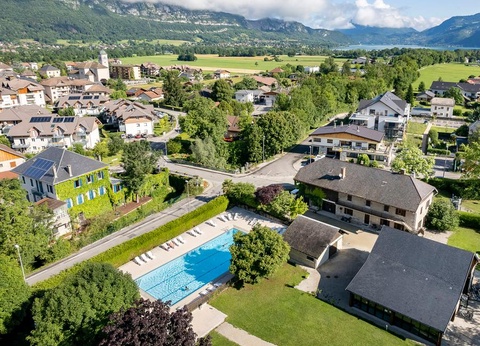 Camping Romanée - la Ferme de la Serraz, 5* - 42