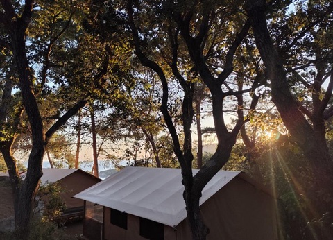 Camping l'Esplanade, 4* - 4