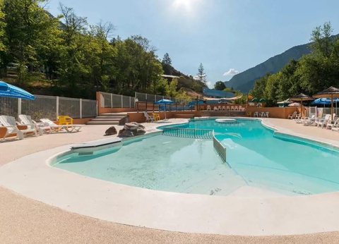 Flower Camping Le Clot du Jay, 3* - 4