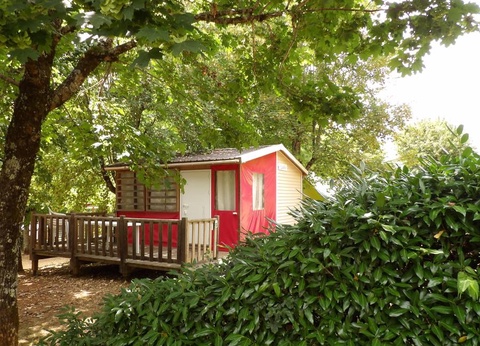 Camping Ushuaïa Villages Le Poutiroux, 4* - 37