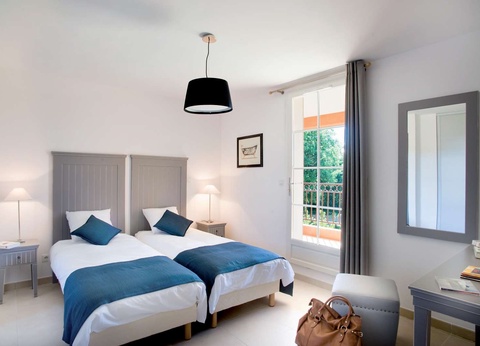 Résidence Lagrange Le Clos Savornin en Lubéron 4* - 7