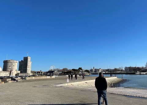 Camping du Petit Pont, 3* - 28