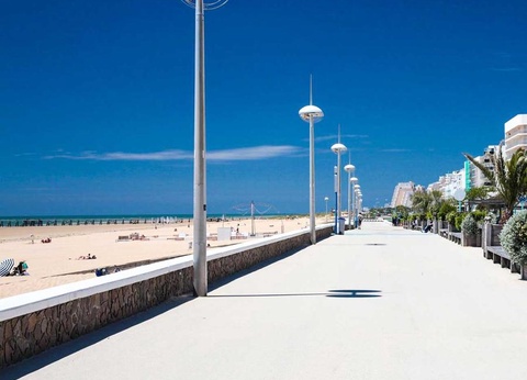 Camping Les Genêts, 5* - 63