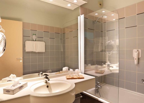 Séjour avec petit-déjeuner, et visite de cave de Champagne - 4* - 19