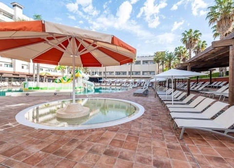 Escapade sur la Costa Dorada avec des billets pour PortAventura Park - 4* - 5