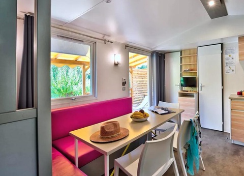 Flower Camping la Châtaigneraie, 4* - 47