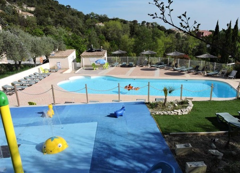 Camping les Terrasses Provençales, 4* - 6