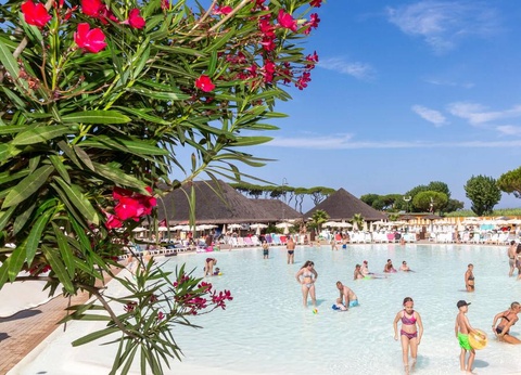 Hu Park Albatros Village, 4* - 82