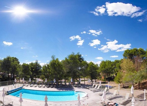 Camping Résidentiel La Pinède, 4* - 25