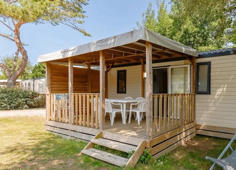 Flower Camping La Guichardière, 4* - 30