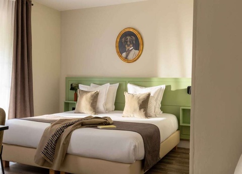 Escapade romantique avec demi-bouteille de champagne à Nîmes - 3* - 37