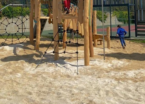 Camping L'Abri des Pins, 4* - 37