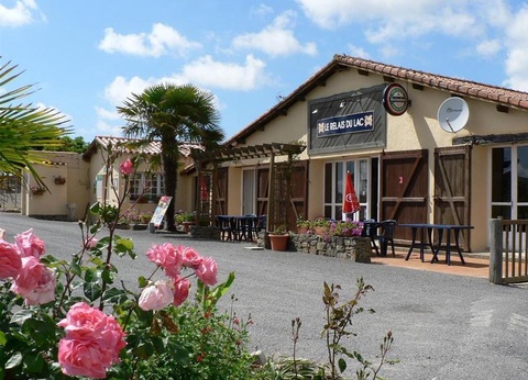 Camping Du Lac de Jaunay, 3* - 35