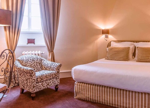 Séjour détente avec dîner gastronomique dans un magnifique château - 3* - 10