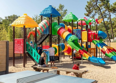 Camping Le California, 4* - 6