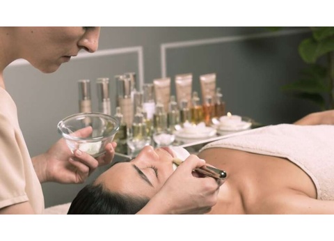 Escapade pétillante avec spa dans un château à Chantilly - 4* - 17