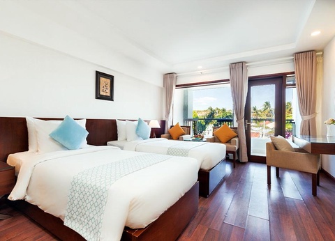 Oriental Pearl by Ôvoyages 4* - 3