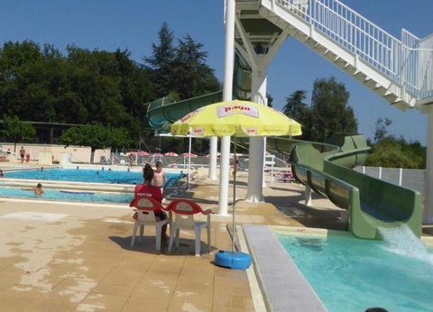 Camping et Village Vacances Le Lac - 33